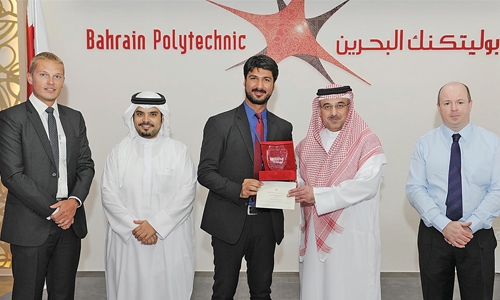 Bahrain Polytechnic hosts ICT & web academy project exhibition 2016