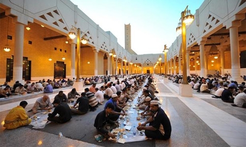 Massive food waste seen at Ramadan iftars in Saudi Arabia