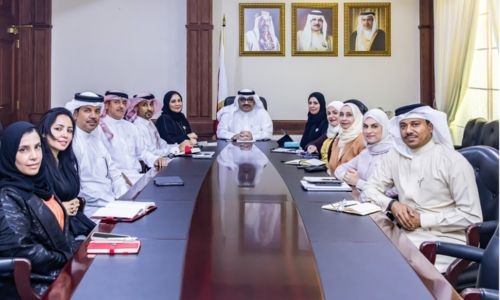 Education Minister announces promotion of over 5,000 employees starting late September