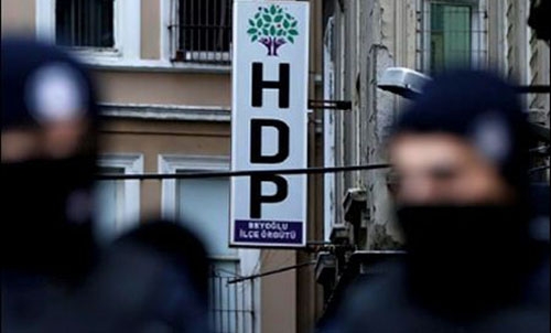 Turkish police raid offices of Kurdish party in Istanbul