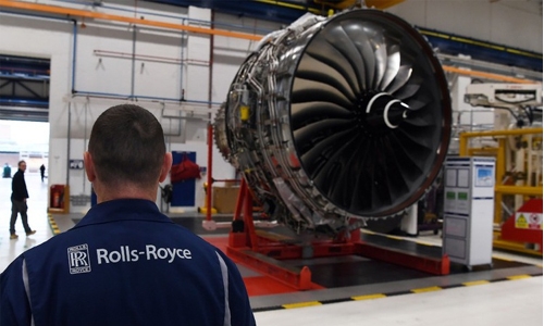 Rolls-Royce pulls out of race to power Boeing plane