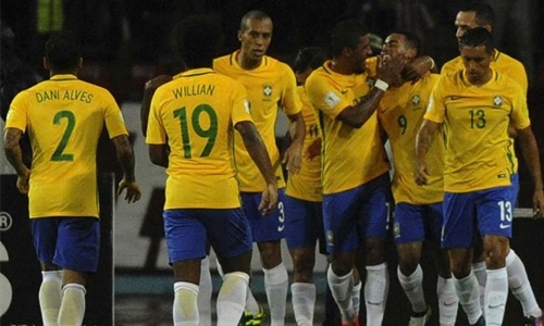 Brazil go top, Argentina stunned in World Cup qualifiers