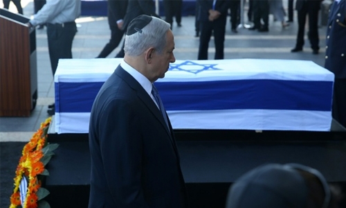 Israel begins paying last respects to Peres