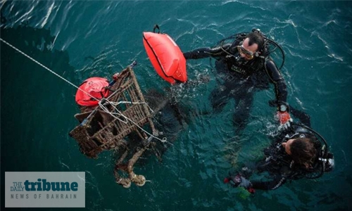 Aegean volunteers battle to turn plastic waste tide