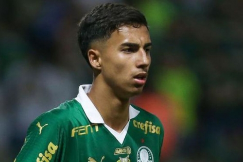 Man City sign teenage Brazilian defender Vitor Reis 