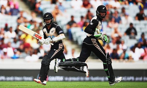 Guptill, Williamson set up New Zealand two-ball win