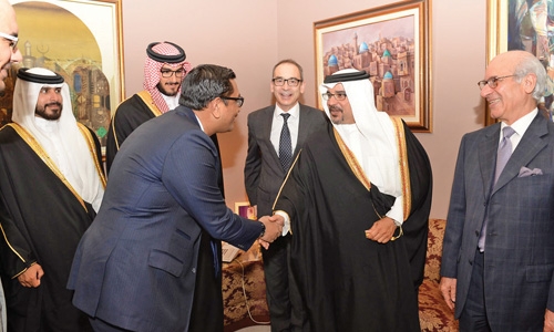 Crown prince discuss the development plan in majlis visit