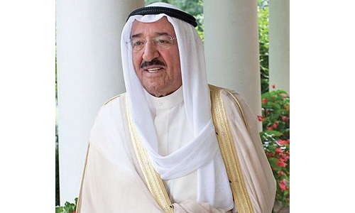 Kuwait emir in talks amid crisis