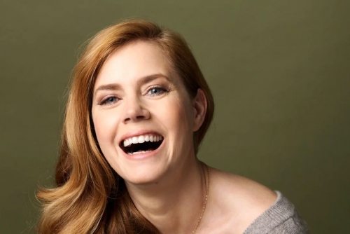 Amy Adams stopped wearing makeup because it upset her daughter 