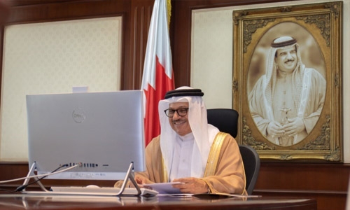 Bahrain Foreign Minister receives credentials copies of ambassadors-designate