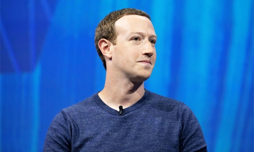 Zuckerberg eyes private, small-scale messaging