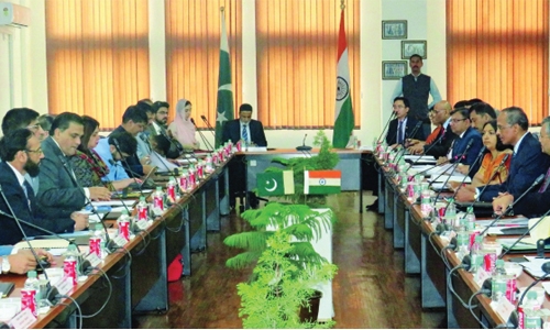 Pakistan, India hold ‘positive’ talks on Sikh visits