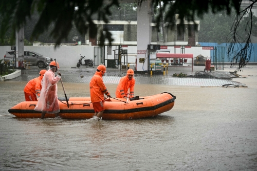 Rains pound southern India ahead of cyclone