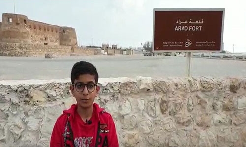 Bahrain students turn guides at tourist and archaeological landmarks