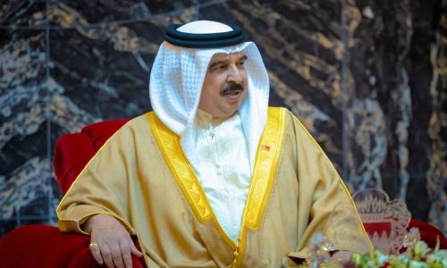 HM King Hamad Receives Annual Report from Shura and Representatives Councils