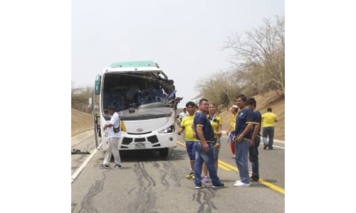 Bus accident kills 13 in Ecuador