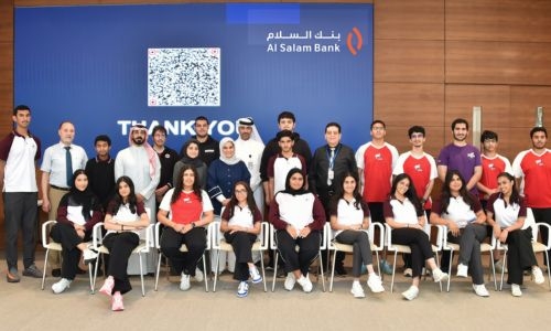 Al Salam Bank welcomes student delegation from Ibn Khuldoon National School