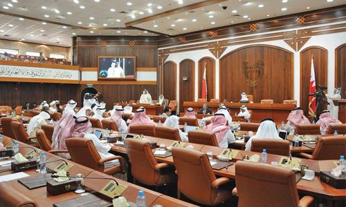 Make Bahrain a hub of health care tourism: MPs