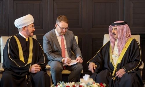 HM King receives Russian Mufti Shura Council Chairman