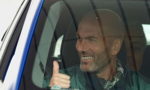 Zidane kicks off Le Mans 24 Hours