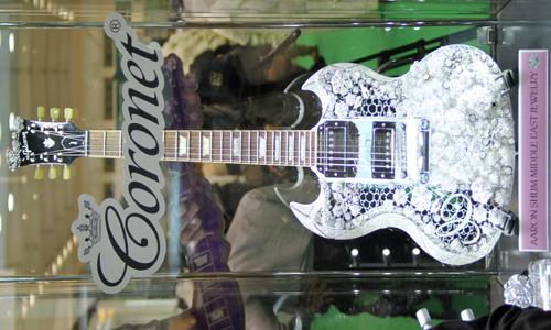 Glittering guitar: Gem of the event