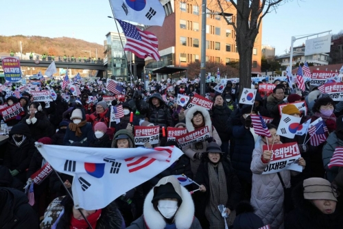 South Korea’s Unprecedented Standoff: Police Attempt to Arrest Impeached President Yoon Suk Yeol