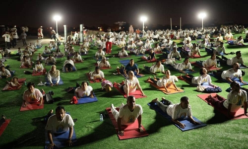 Bahrainis embrace Yoga Day event
