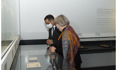 Bahrain Ambassador to Paris visits Dilmun expo at Louvre