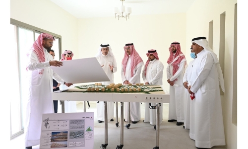 Saudi Fund for Development delegation visits road and housing projects in Bahrain