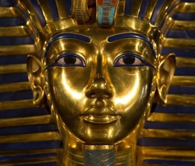 Egypt to close Tutankhamun's tomb for restorations