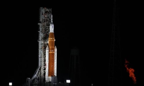 Nasa plans third attempt at moon return with mega rocket launch