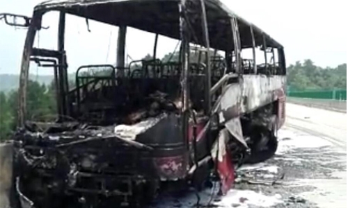 Bus fire kills 30 in central China