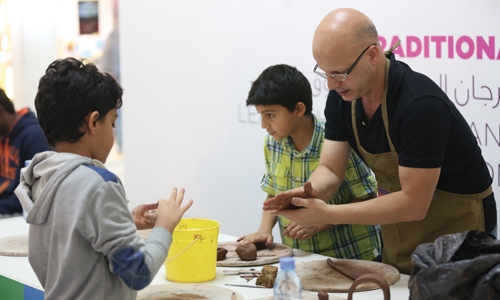 Traditional and pottery crafts workshop for Kids at Al Reem