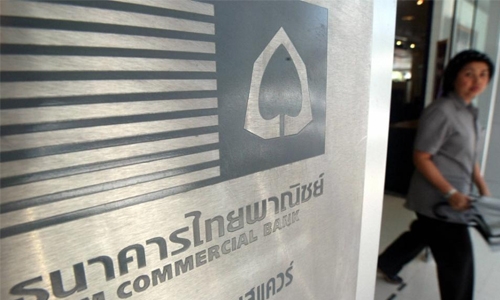 Chemical fire extinguisher leak kills eight in Thai bank