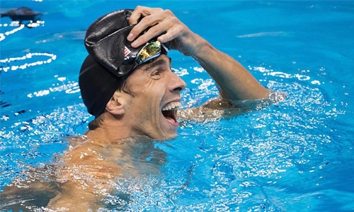 Mighty Phelps stunned on record-breaking day