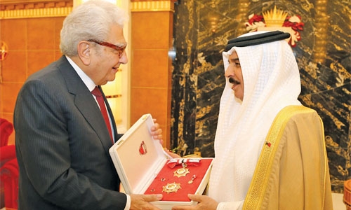 King confer Bahrain Medal of First Class on Bassiouni