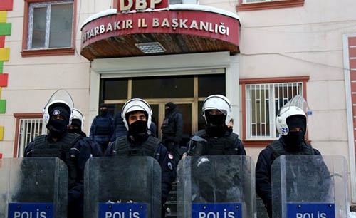 3 female Kurdish campaigners killed in Turkey curfew town: party