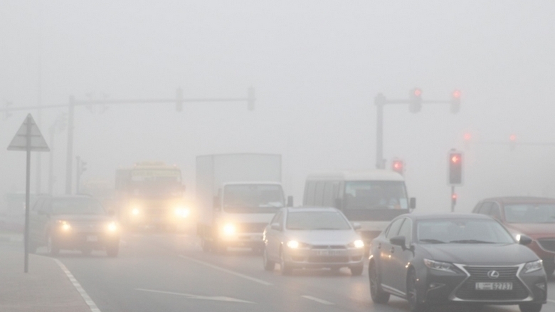 Weather: Thick fog covers parts of UAE, poor visibility warning issued