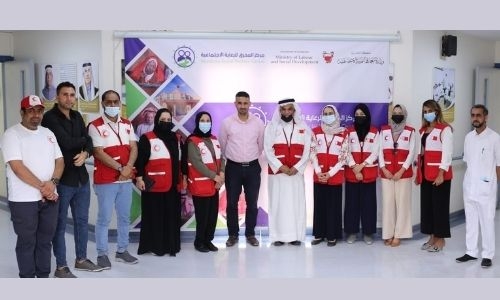 Bahrain Red Crescent Society members visit Muharraq Social Welfare Center on Eid Al Fitr