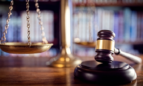 Bahrain court rejects company embezzlement case against employee