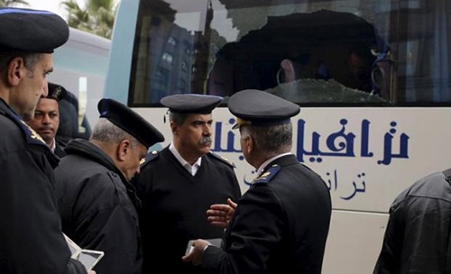 IS says it attacked Israeli tourist bus in Cairo