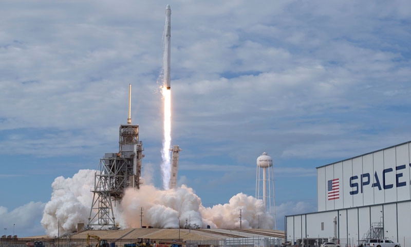 SpaceX spacecraft carrying AI robot reaches space station