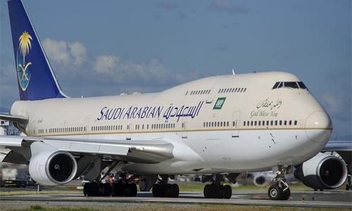 Saudi jet returns to airport for engine fault