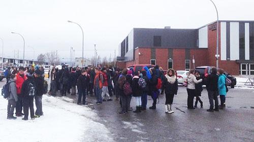Schools closed in Canada over bomb threat