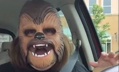 'Chewbacca mom' conquers cyberspace with laughing jag