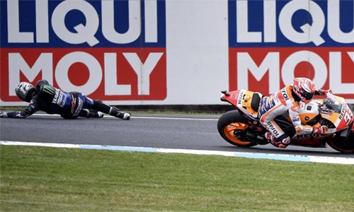 Marquez triumphs in Australia 