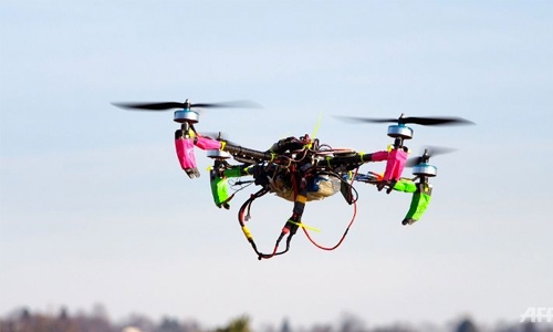 Drone halts traffic at Dubai airport