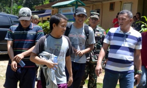 Philippine militants free three Indonesian hostages