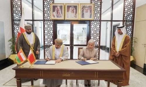 Bahrain, Oman sign parliamentary cooperation memorandum