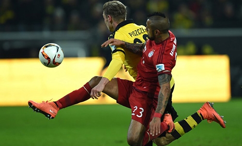 Bayern stay five clear after Dortmund stalemate